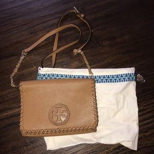 Good as new brown Tory Burch purse